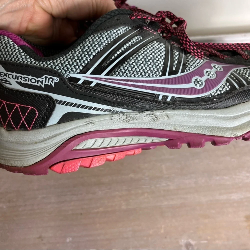 Saucony Womens Excursion TR10 XT 600 Running Shoes Pink Sneakers Size 10